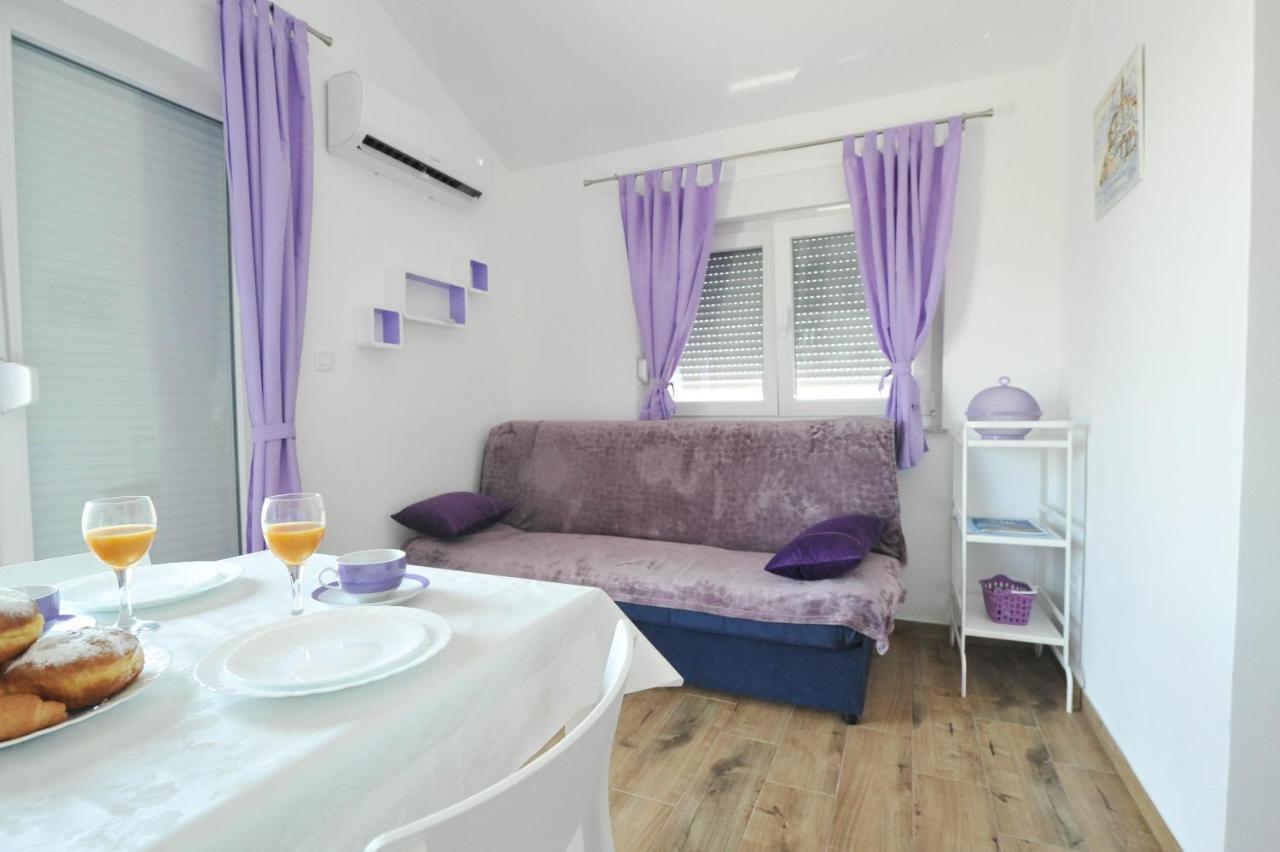 Apartmani Rebecca 비르 외부 사진